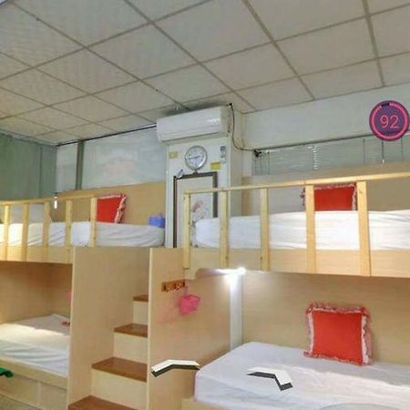 Jiji Art Backpackers Hostel Bagian luar foto
